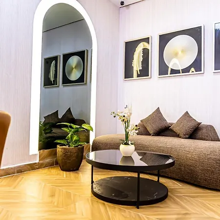 Hotel Les Ambassadeurs-2
